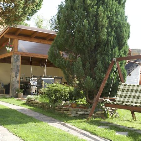 Žltý domček - Apartmán Švábovce Exterior foto