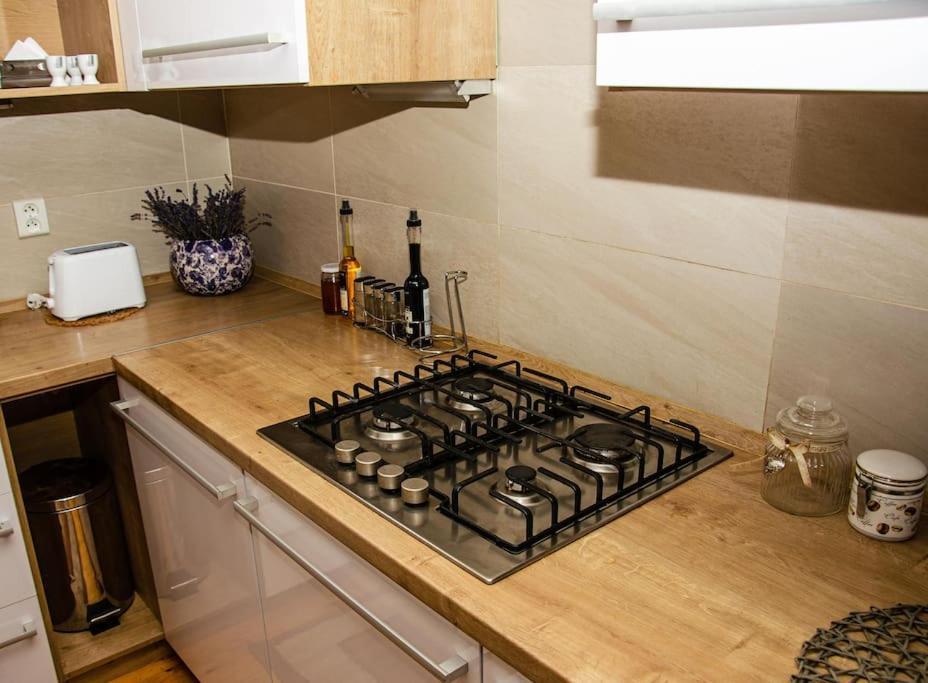Žltý domček - Apartmán Švábovce Exterior foto
