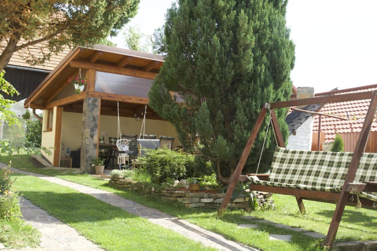 Žltý domček - Apartmán Švábovce Exterior foto